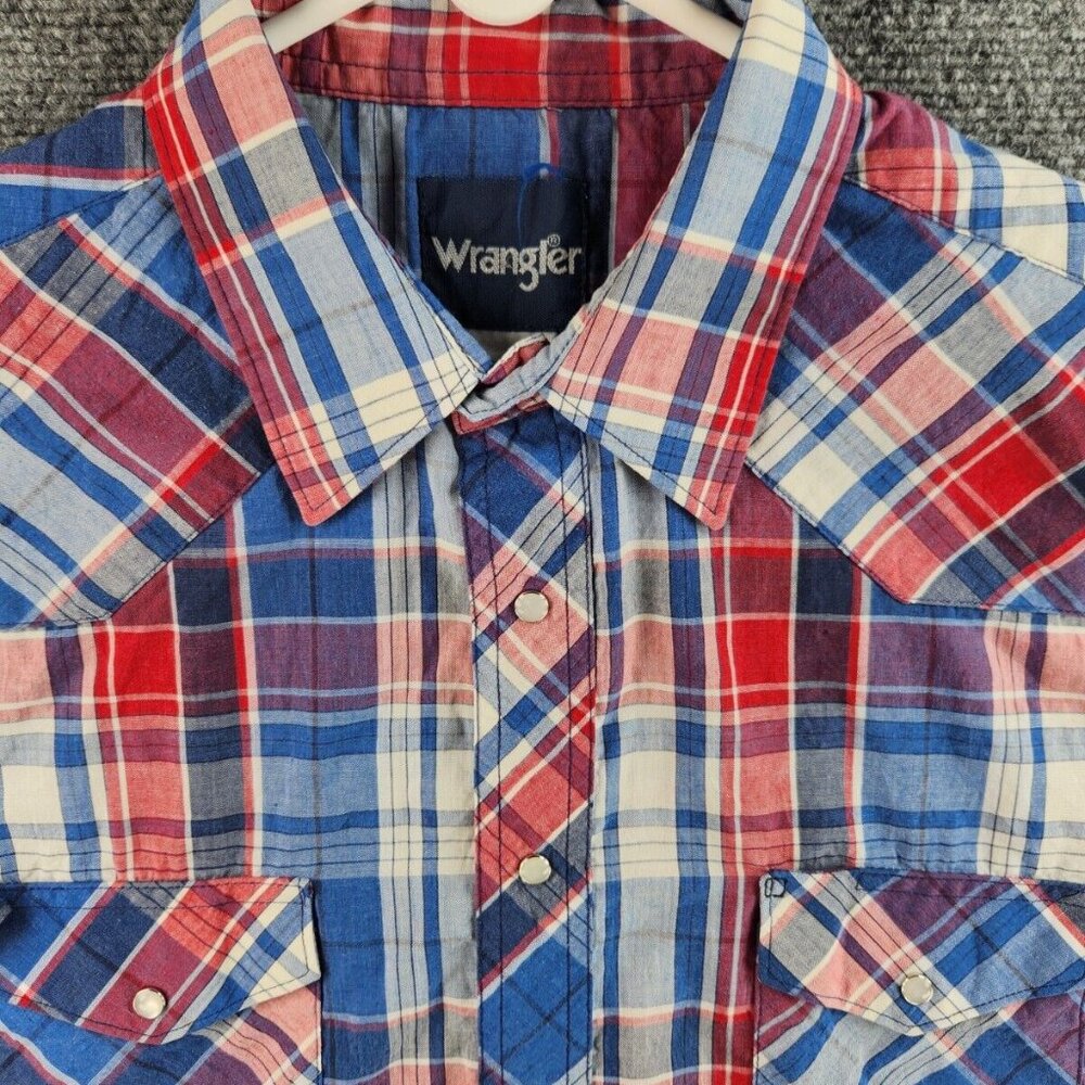 VTG Wrangler Pearl Snap Western Shirt Short Sleeve Men Blue Red Plaid Point